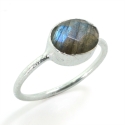 Bague en argent "Drop" Labradorite