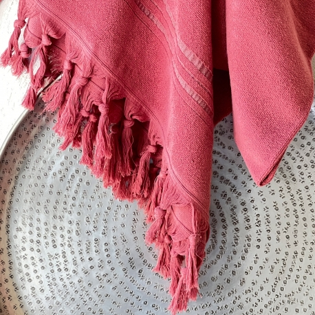 Fouta en coton biologique coloris JASPE, tissée avec une face éponge, franges nouées à la main